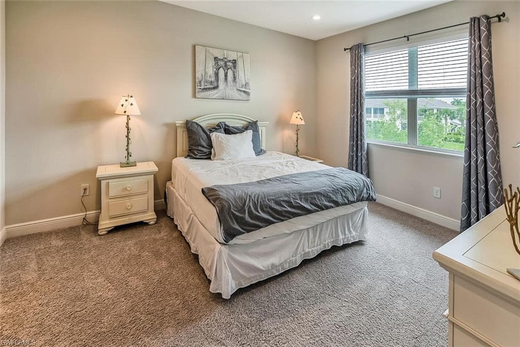 6954 Avalon CIR 707-7