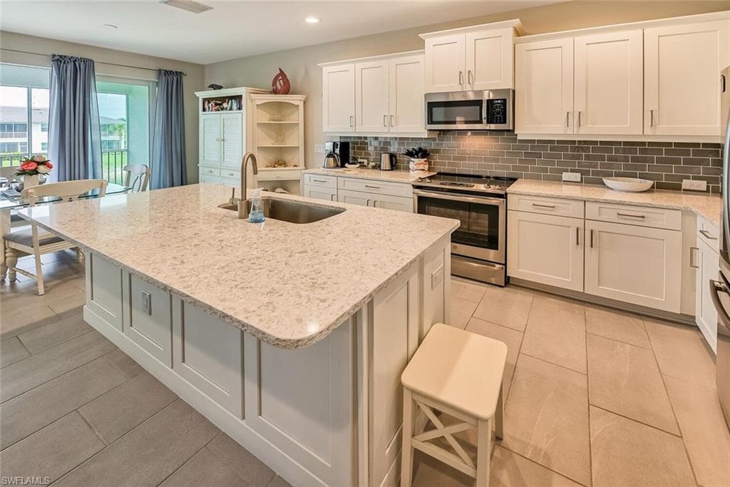6954 Avalon CIR 707-1