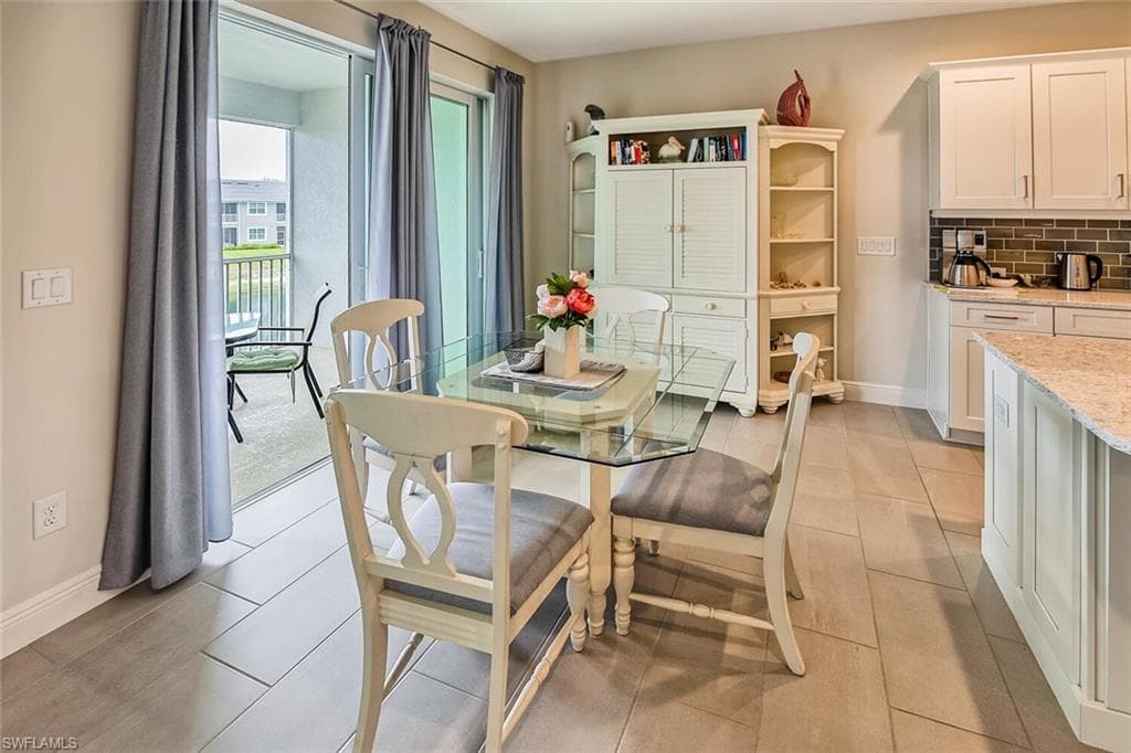 6954 Avalon CIR 707-5