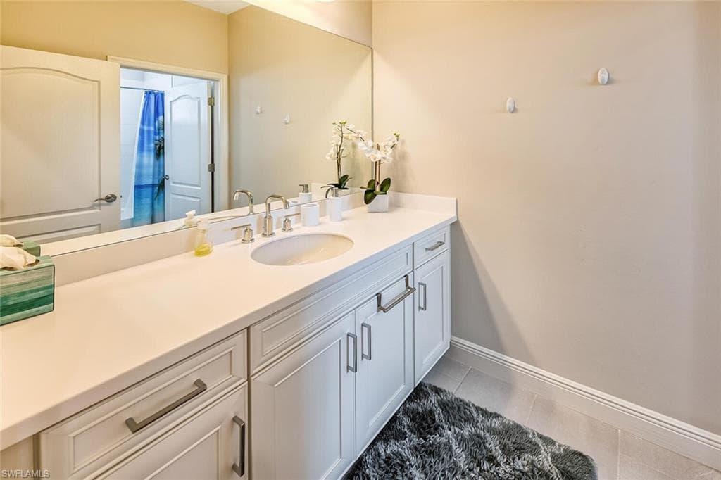 6954 Avalon CIR 707-14