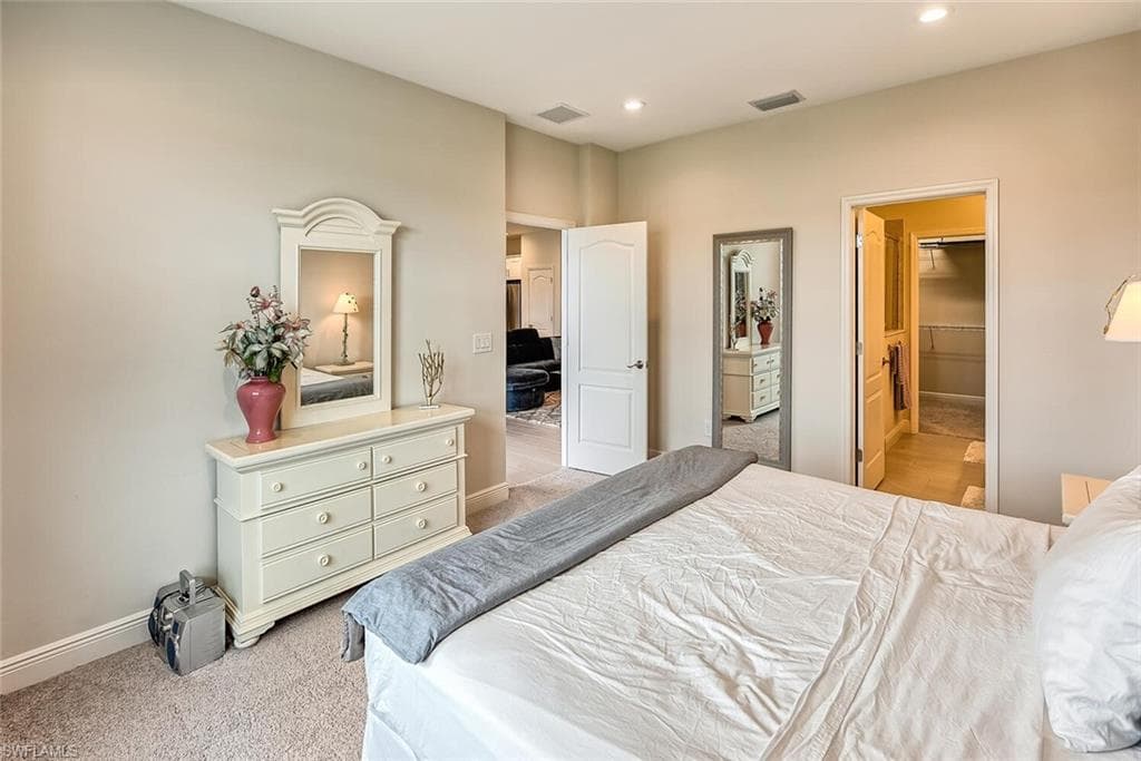 6954 Avalon CIR 707-8
