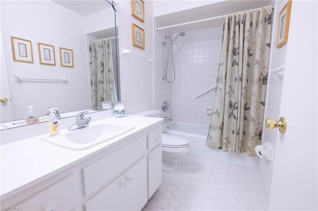 1390 Myerlee Country Club BLVD-16