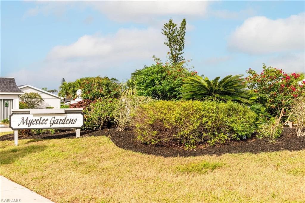 1390 Myerlee Country Club BLVD-32