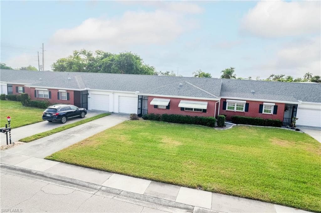 1390 Myerlee Country Club BLVD-24