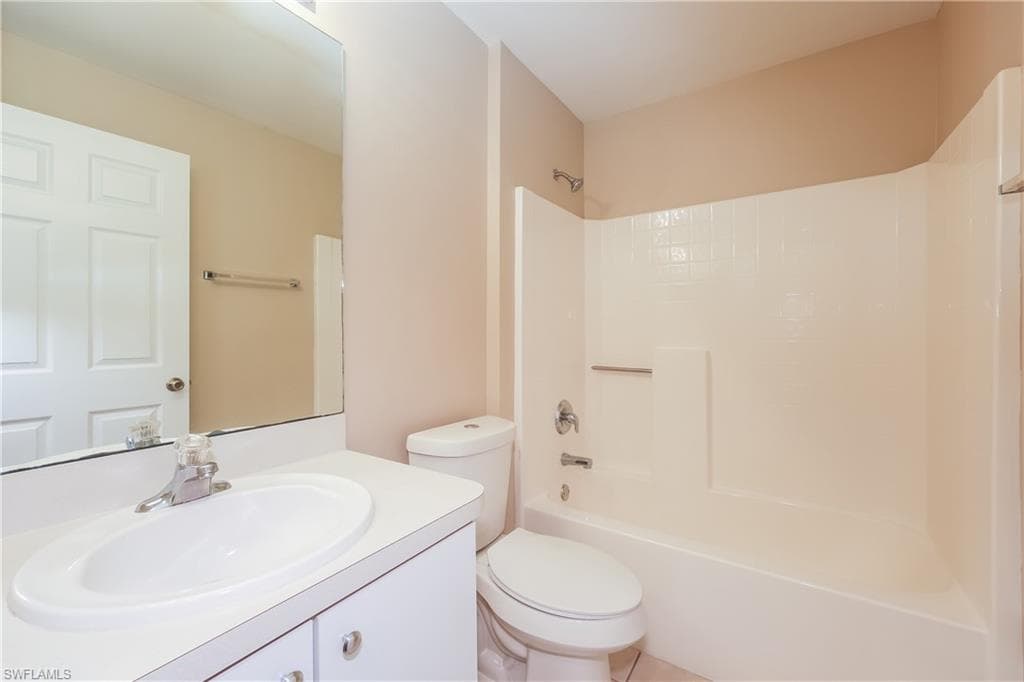 2705 Villa AVE S-13