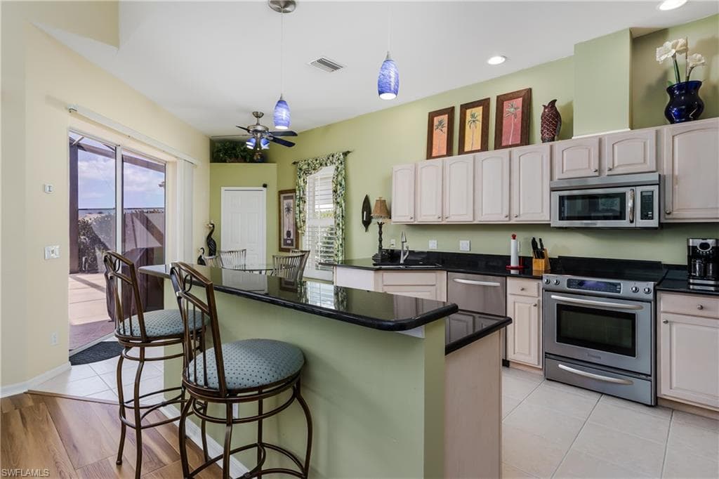 28460 Highgate DR-13