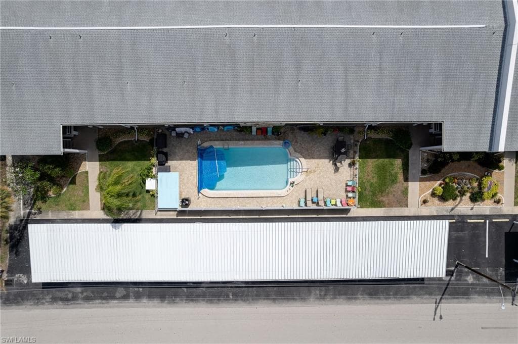 708 Victoria DR 105-15