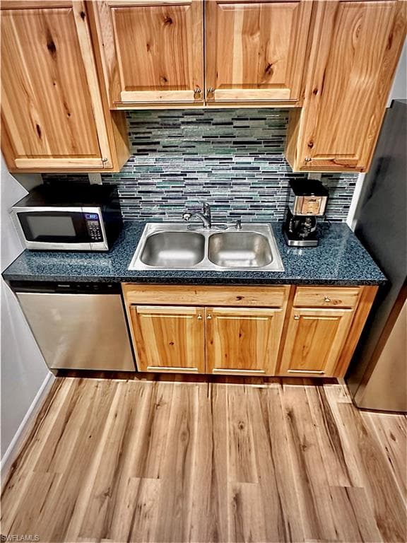 708 Victoria DR 105-3