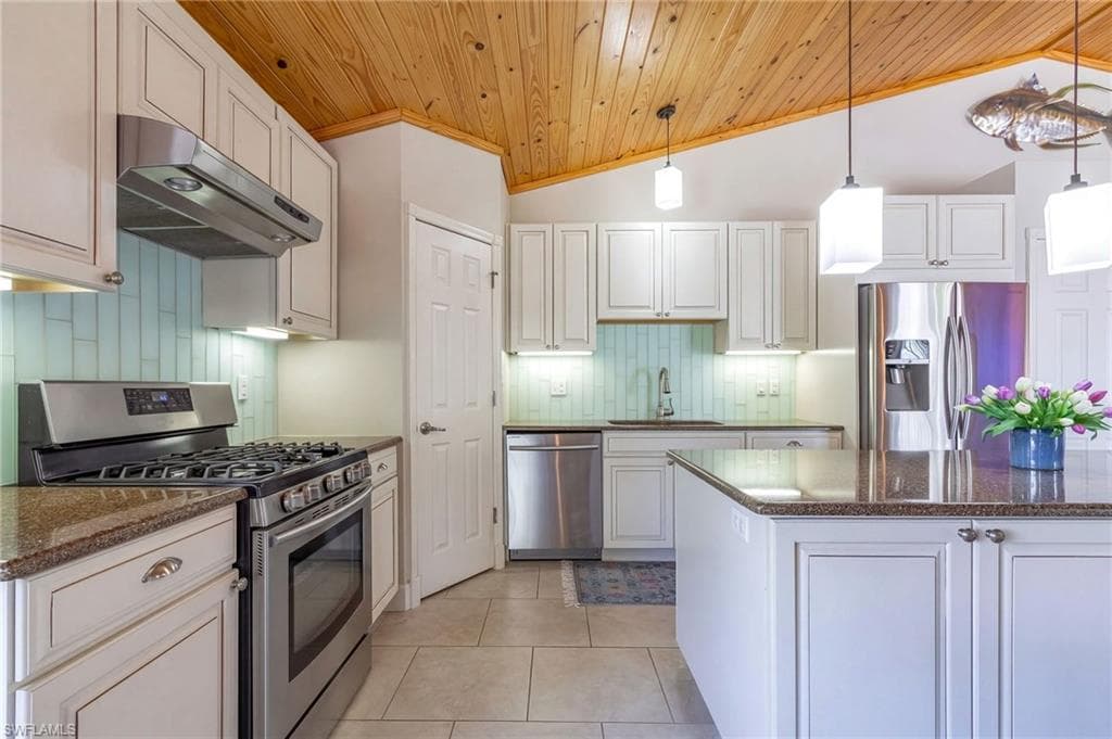 7655 Myrsine CIR-19