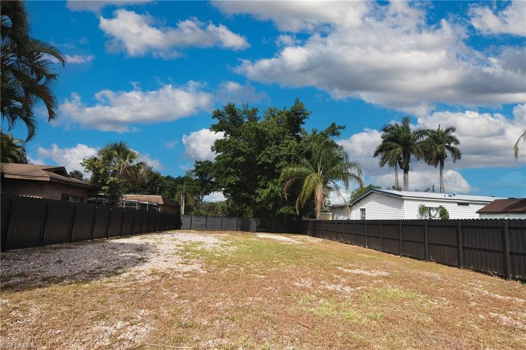 2228 Marina Park DR-16