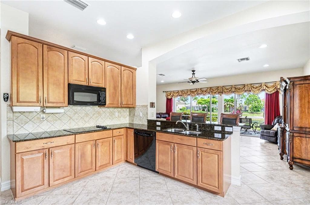 14809 Canton CT-15