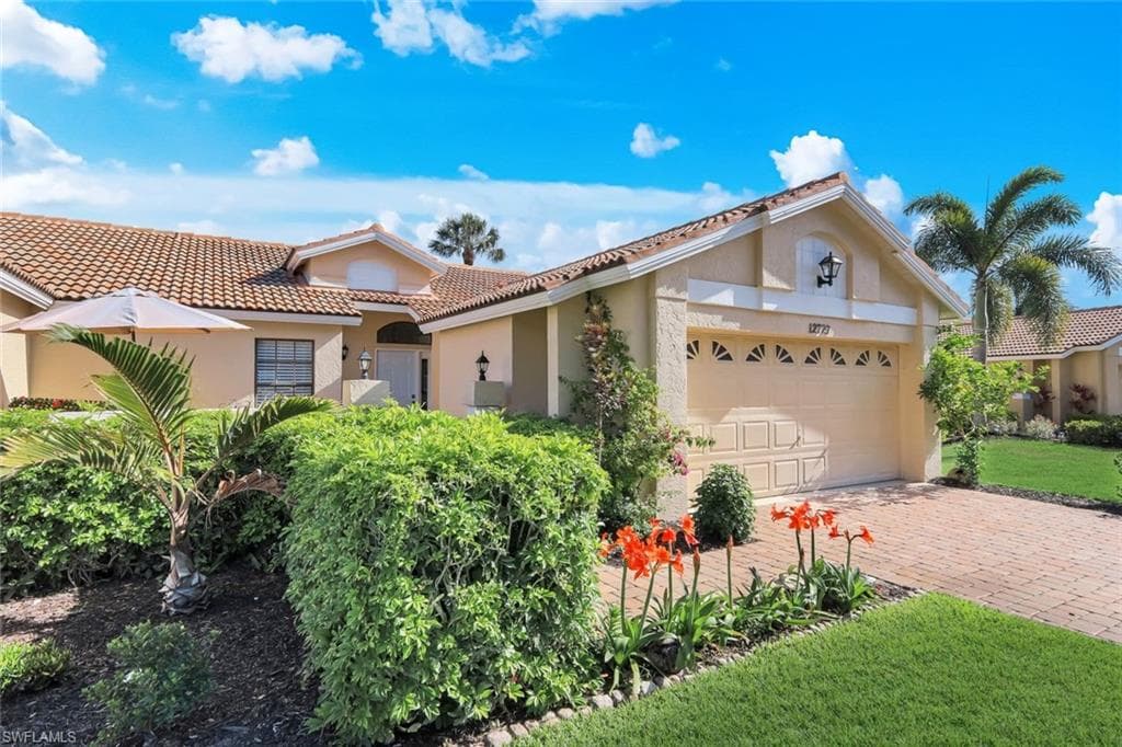 12727 Maiden Cane LN-26