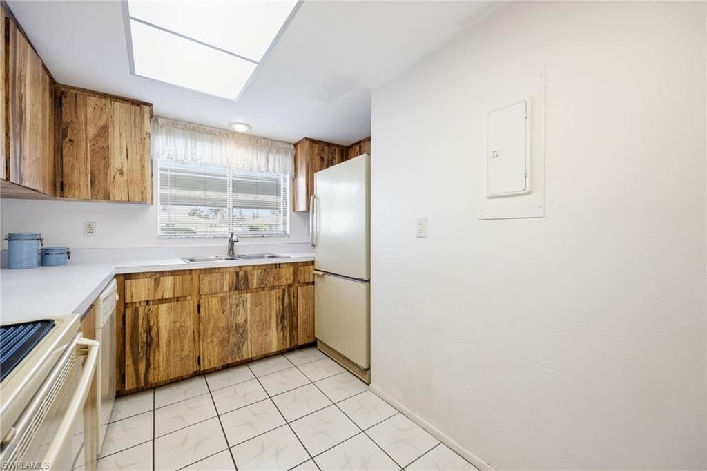 1322 SE 40th ST 2-10