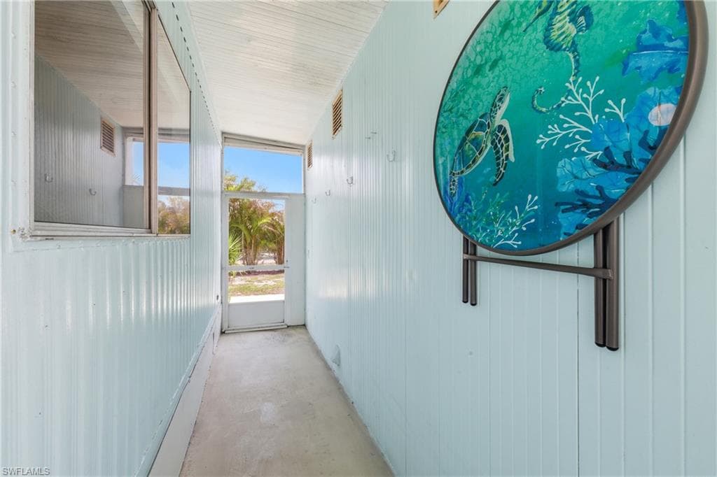 726 Knotty Pine CIR-22