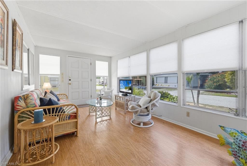 726 Knotty Pine CIR-6