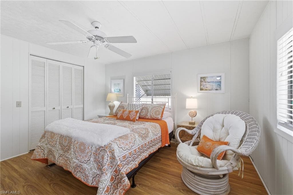 726 Knotty Pine CIR-19