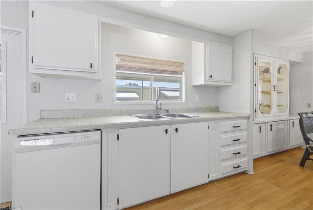 726 Knotty Pine CIR-10