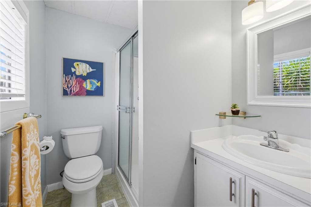 726 Knotty Pine CIR-18