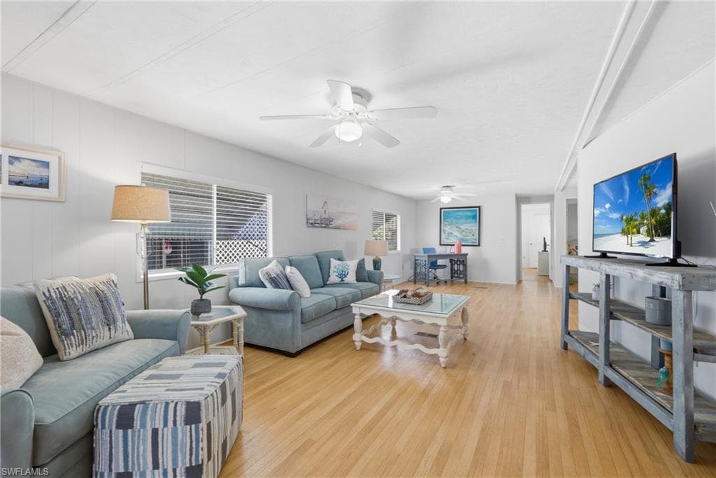 726 Knotty Pine CIR-7
