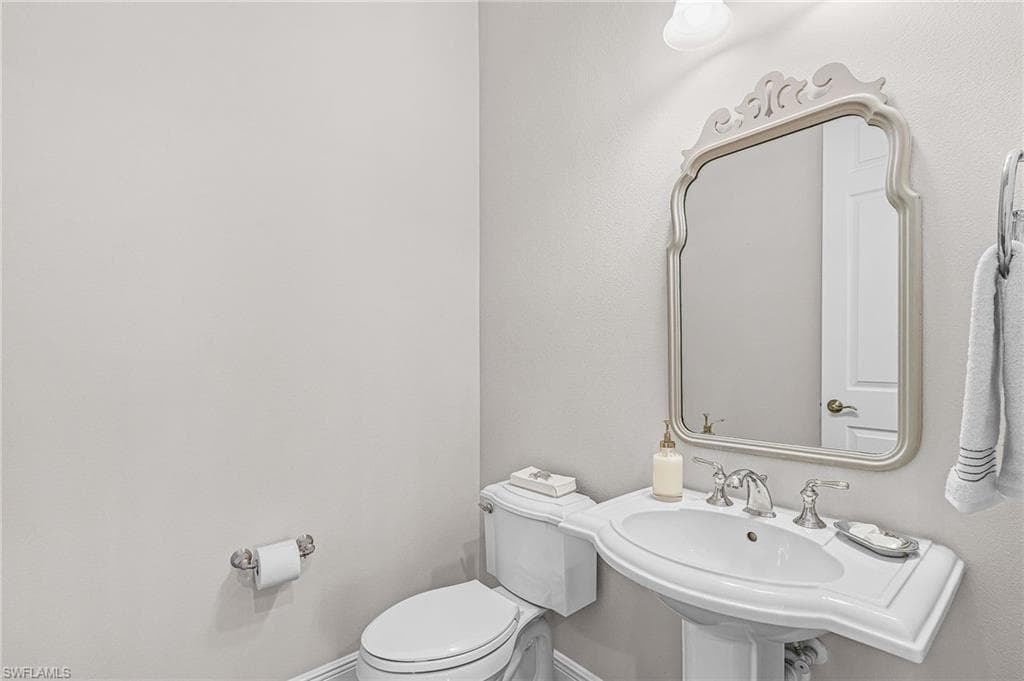 11942 Heather Woods CT-21