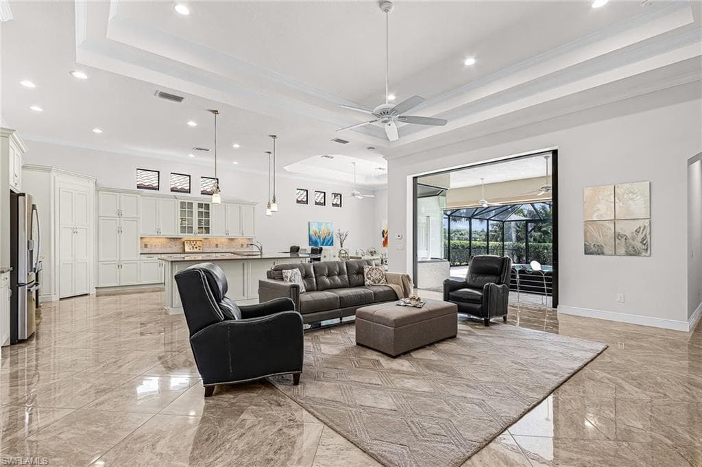 11942 Heather Woods CT-6