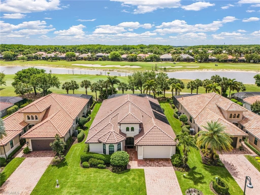 11942 Heather Woods CT-32