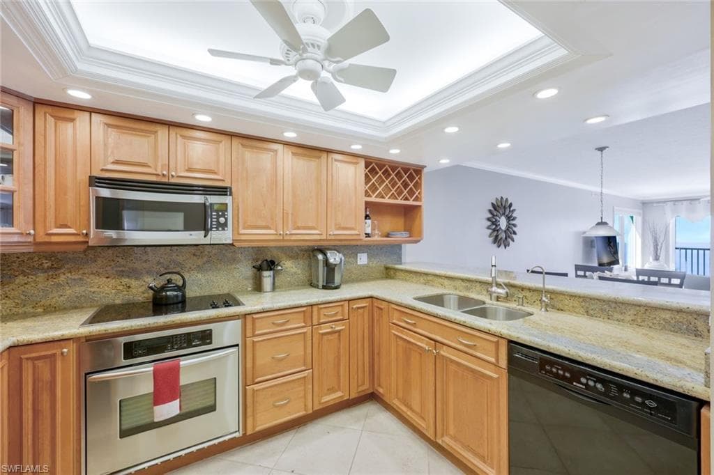26000 Hickory BLVD 606-5