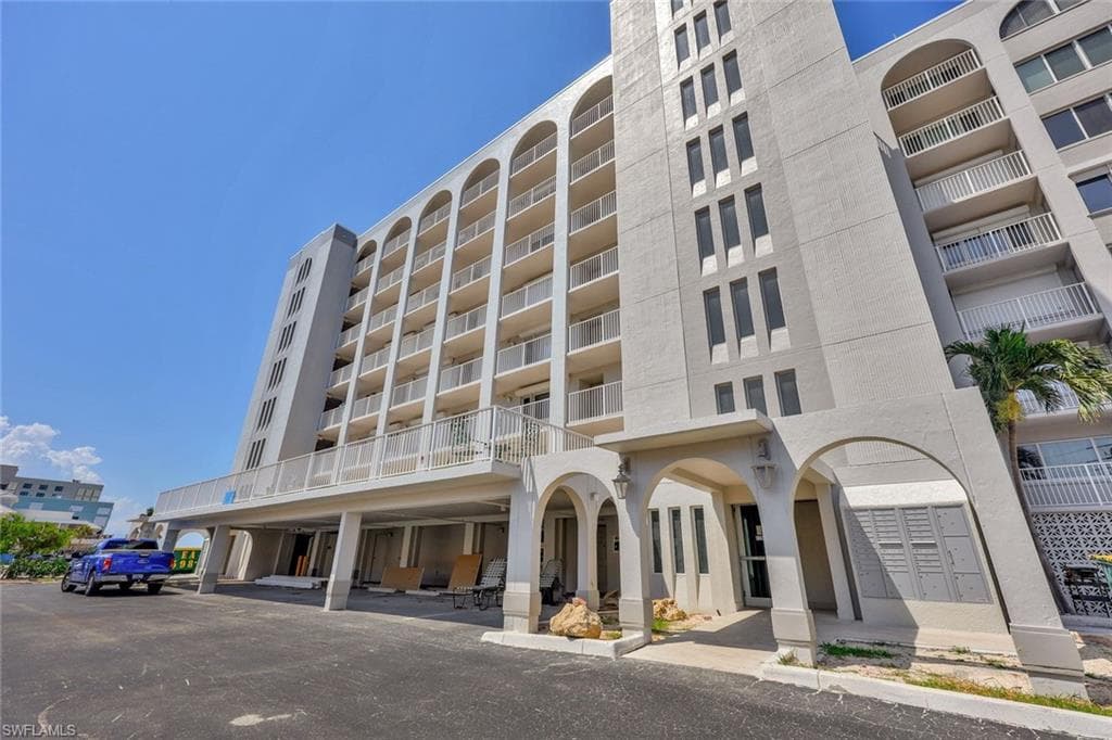 26000 Hickory BLVD 606-16
