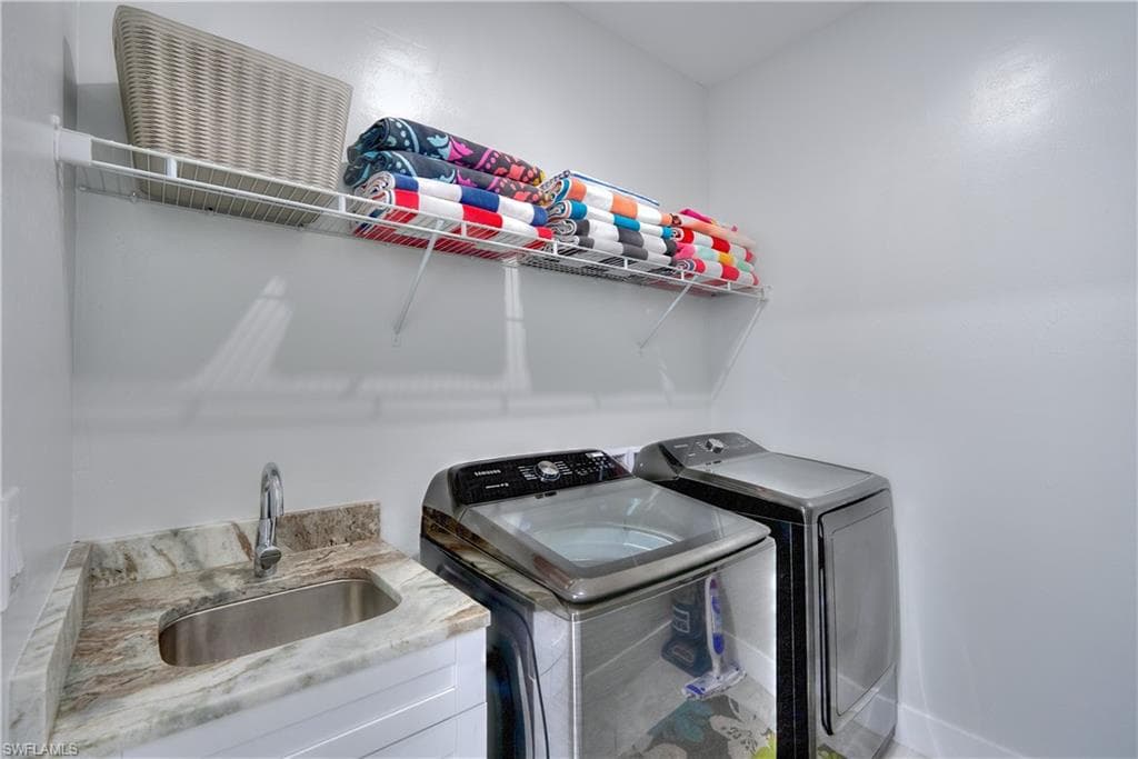 225 NW 1st ST-41