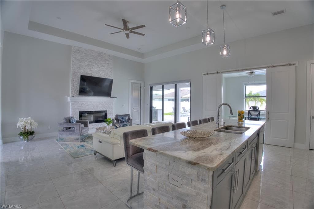 225 NW 1st ST-12