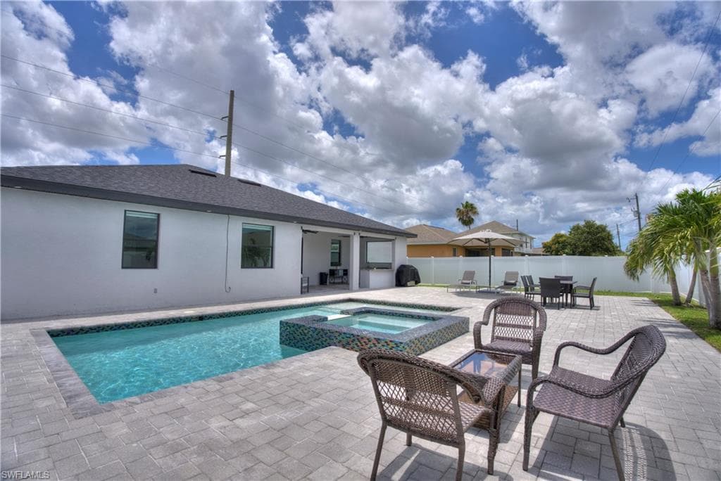 225 NW 1st ST-35