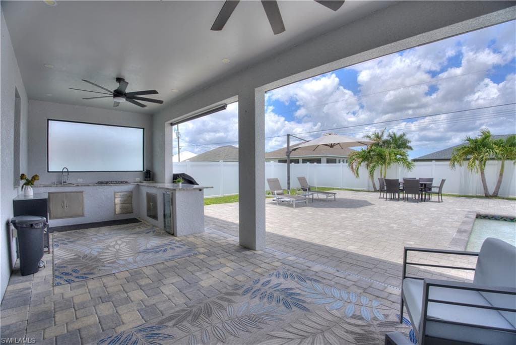 225 NW 1st ST-31