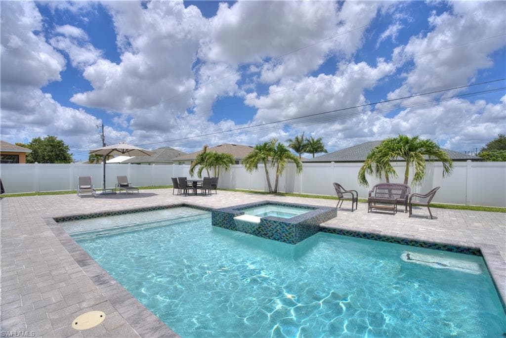 225 NW 1st ST-38