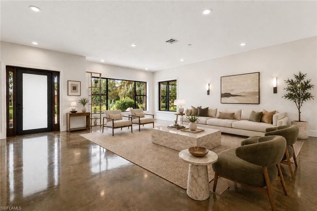 1561 Lynwood AVE-1