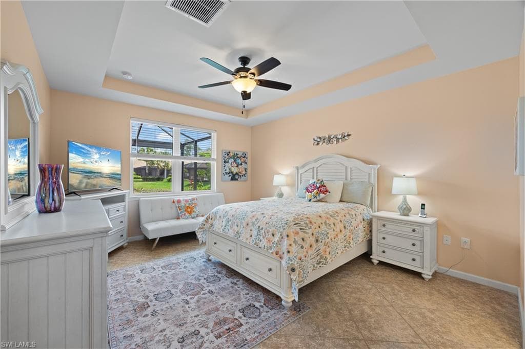 7022 Live Oak DR-25