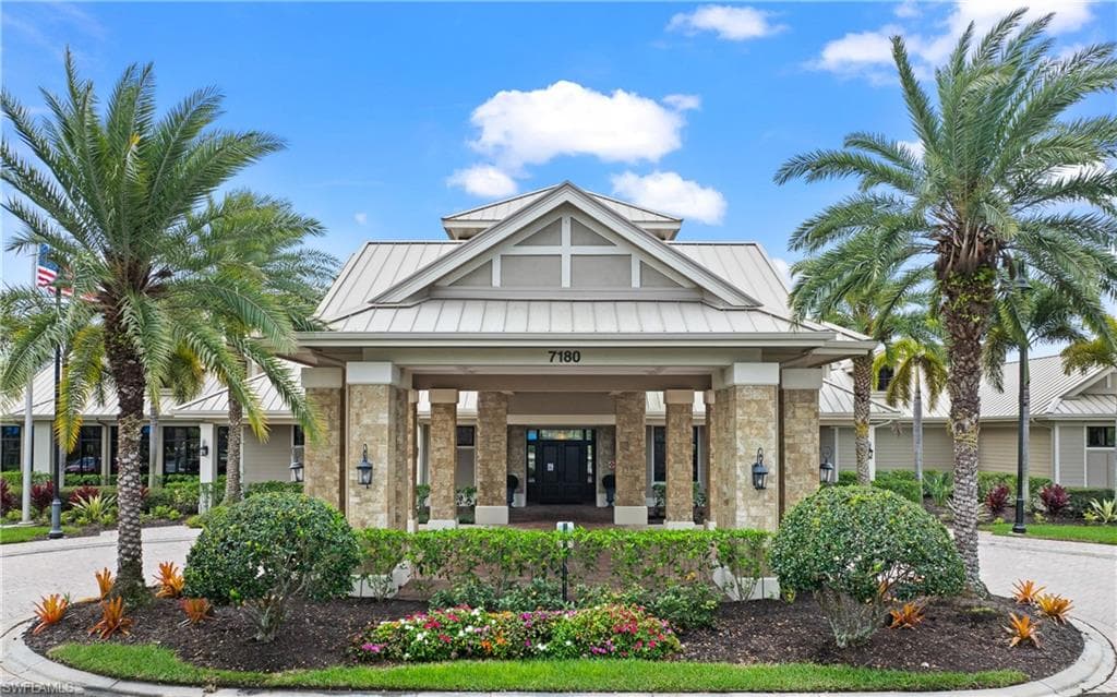 7022 Live Oak DR-36
