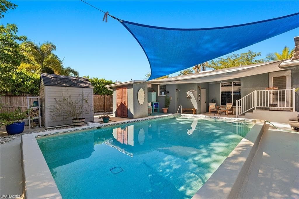 1262 Carlene AVE-22