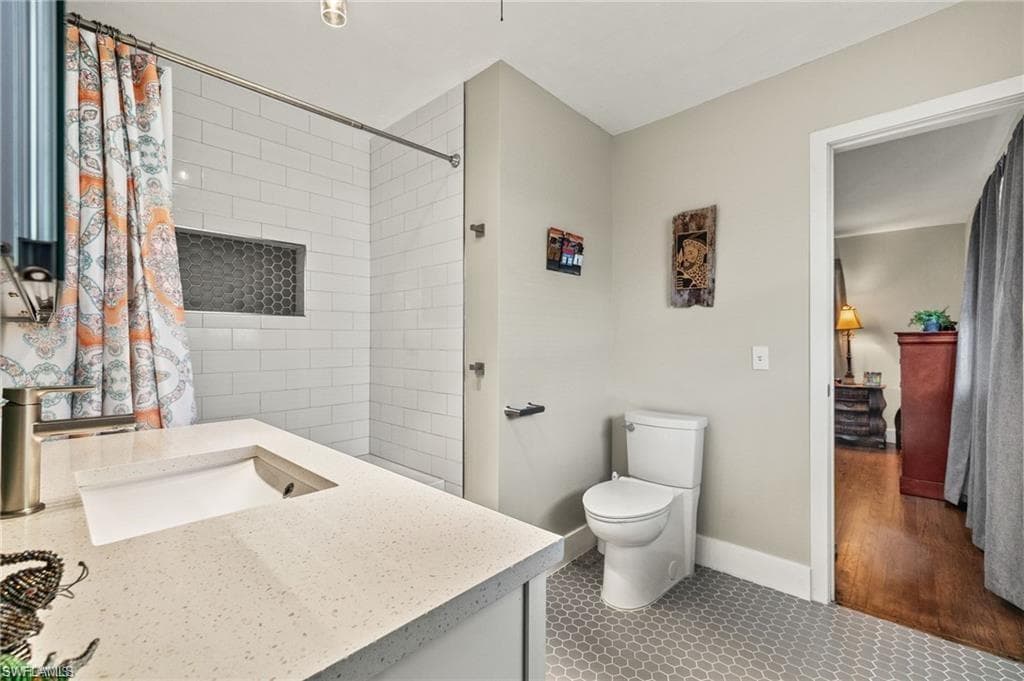 1262 Carlene AVE-17