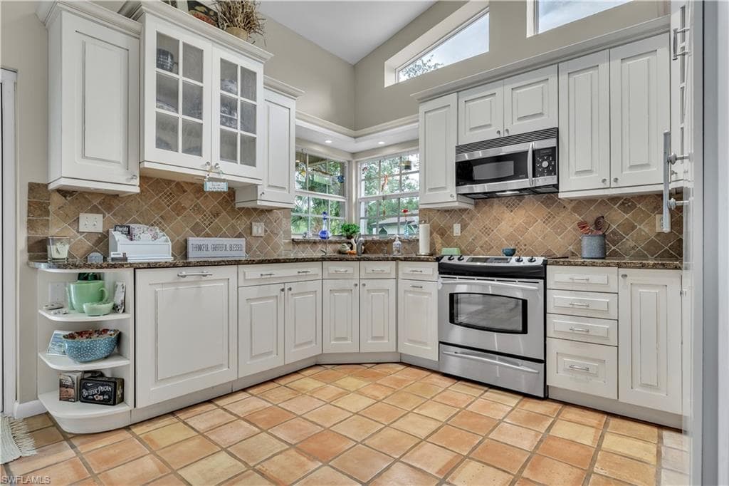 12395 McGregor Woods CIR-16