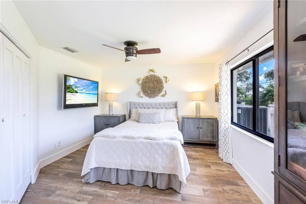 999 East Valley DR-26