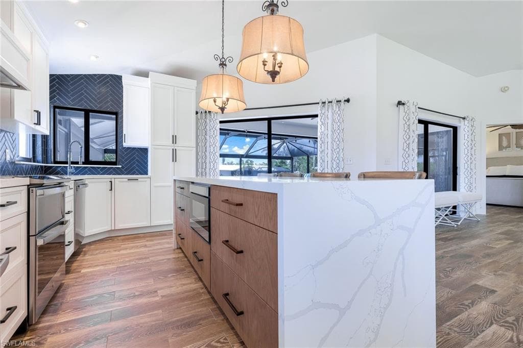 999 East Valley DR-12