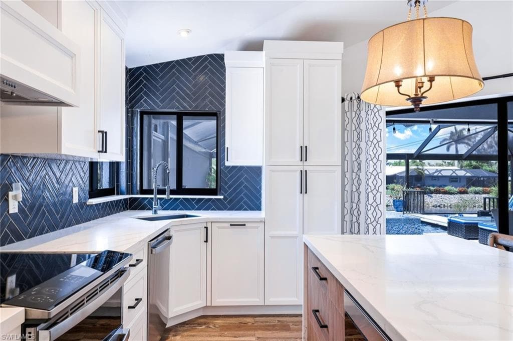 999 East Valley DR-11