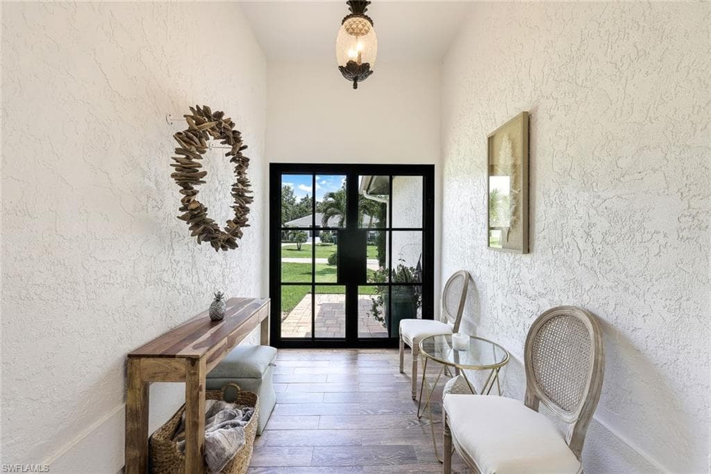 999 East Valley DR-4