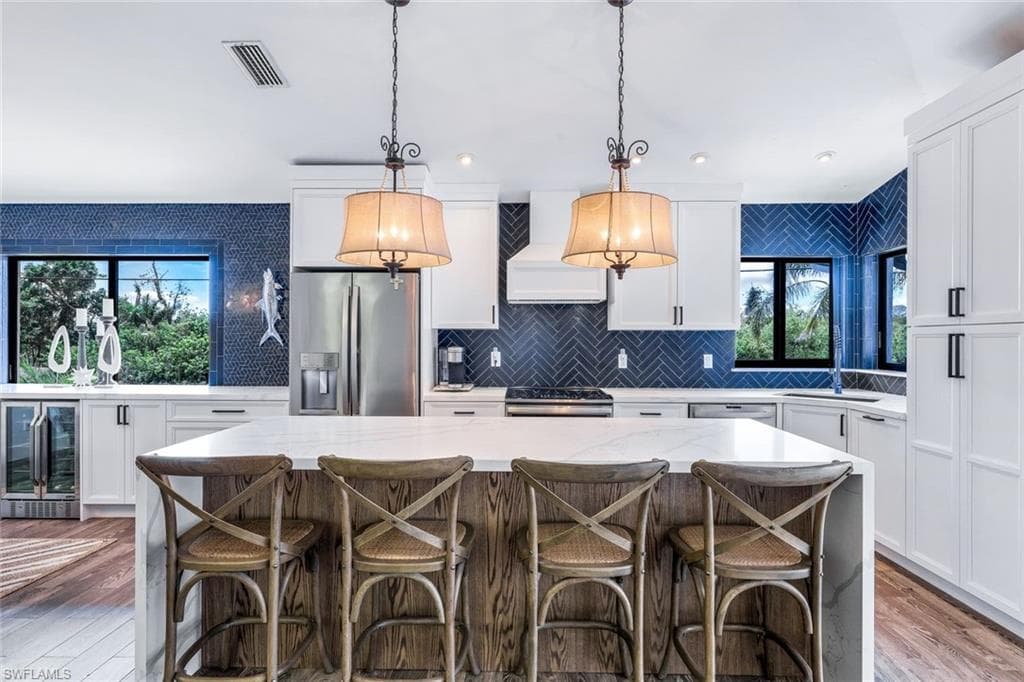 999 East Valley DR-9
