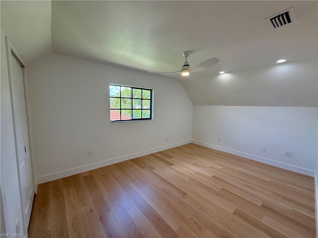 18422 Huckleberry RD-17
