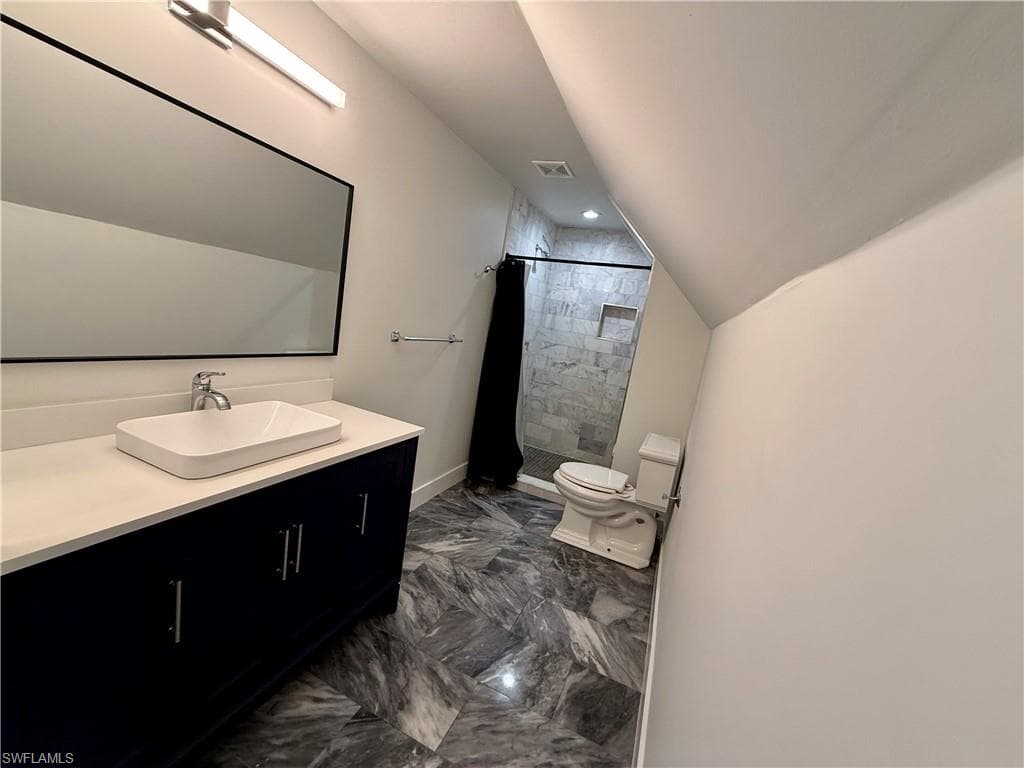 18422 Huckleberry RD-22