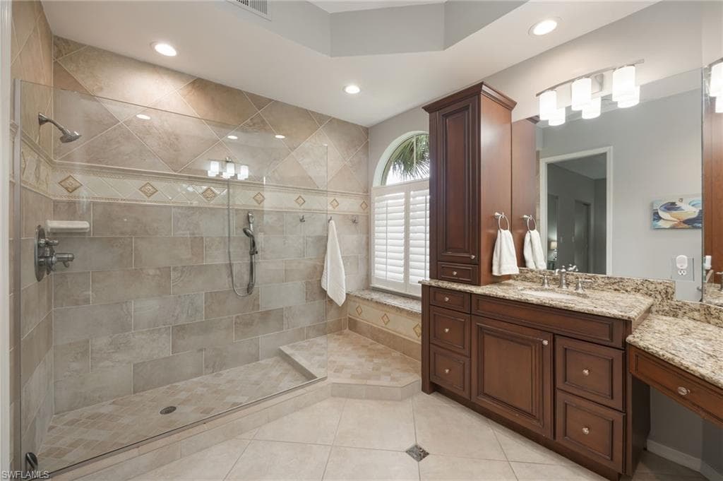 1505 Clermont DR B202-15