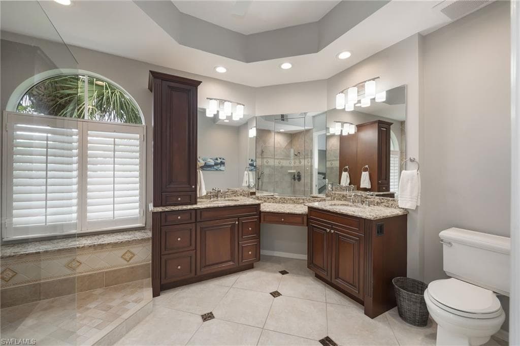 1505 Clermont DR B202-14