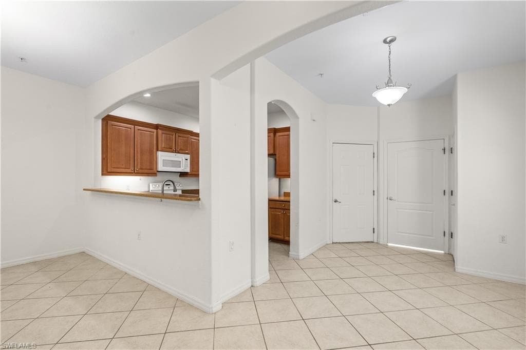 4390 Lazio WAY 401-7