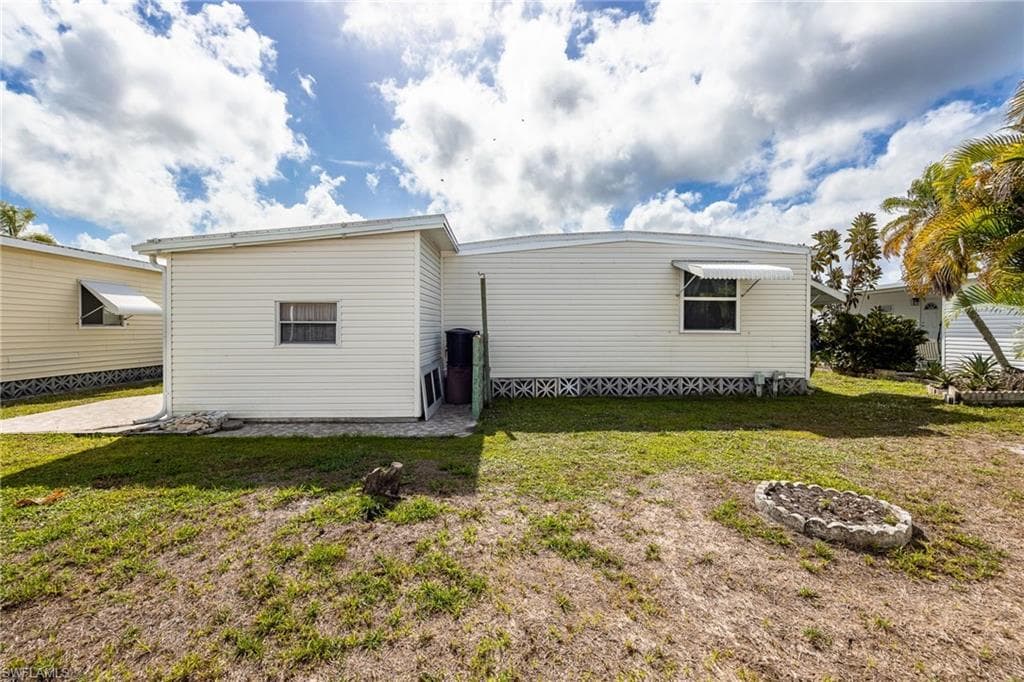 532 Palmer BLVD-29